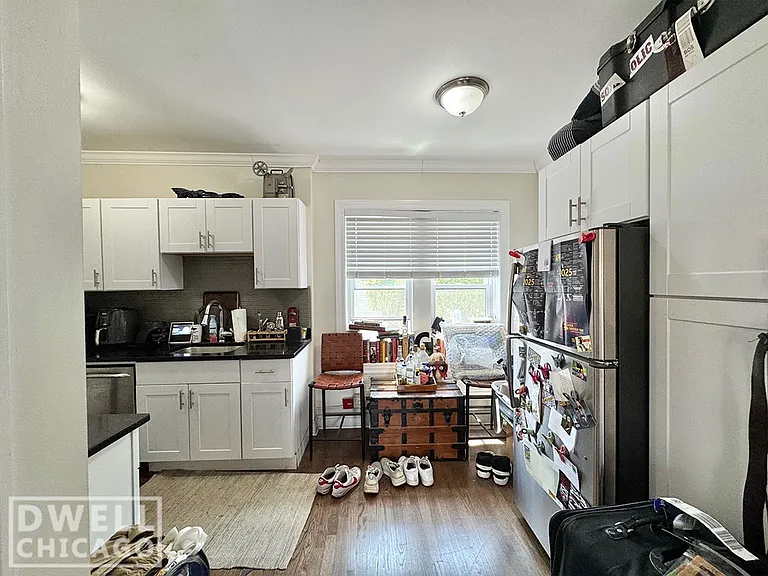 3823 N Greenview Ave #1 — Photo 6