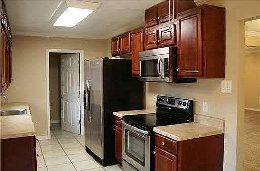 5th image of 4317 Locksley Ave