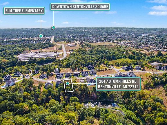 3rd image of 204 SW Autumn Hills Rd #32