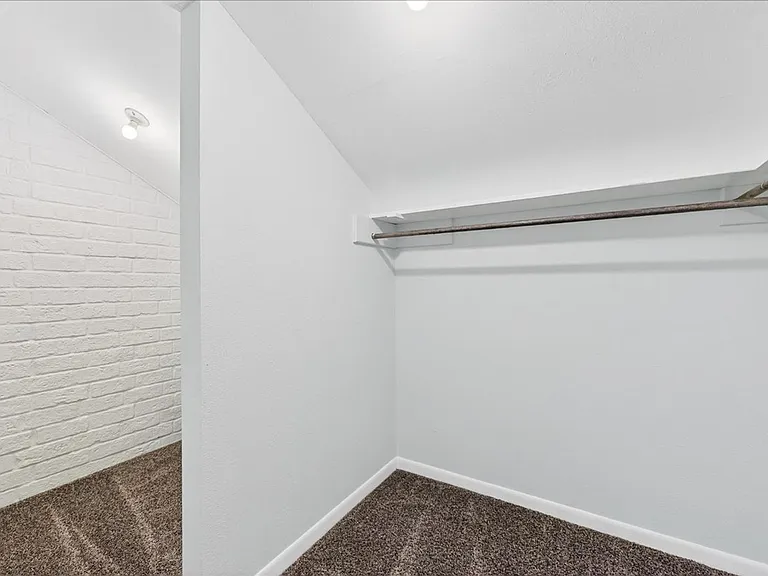 5025 Romford Dr — Photo 34