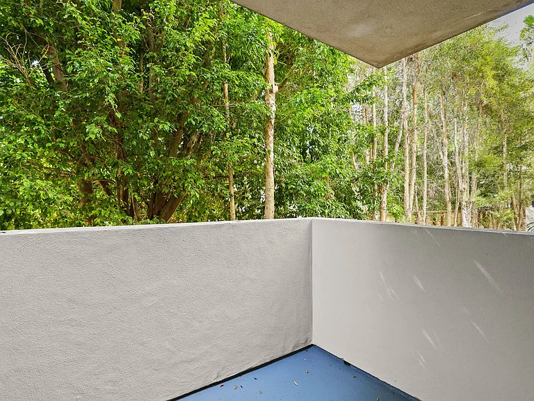 Large-Size Patio