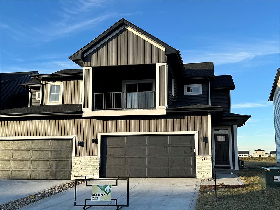 1st image of 4216 NE Timber Ln