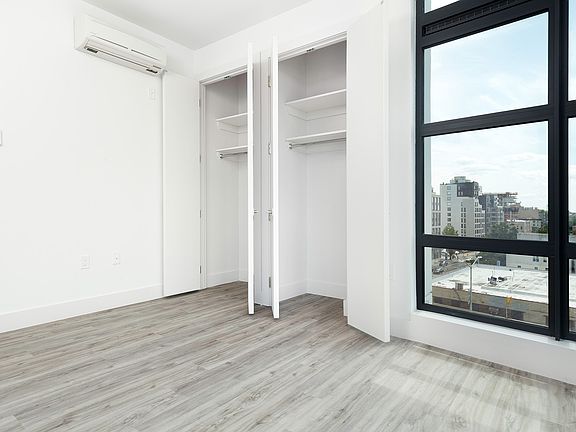 5th image of 584 4th Ave APT 706