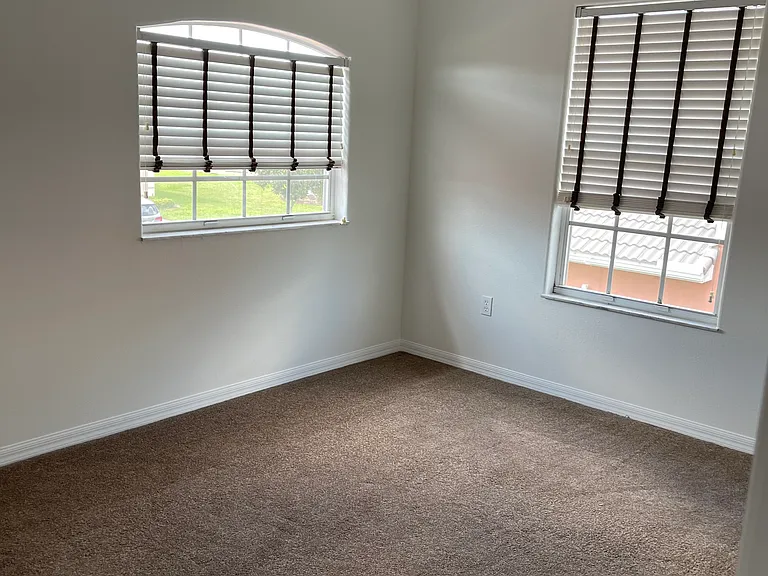 284 Vista Dr — Photo 12