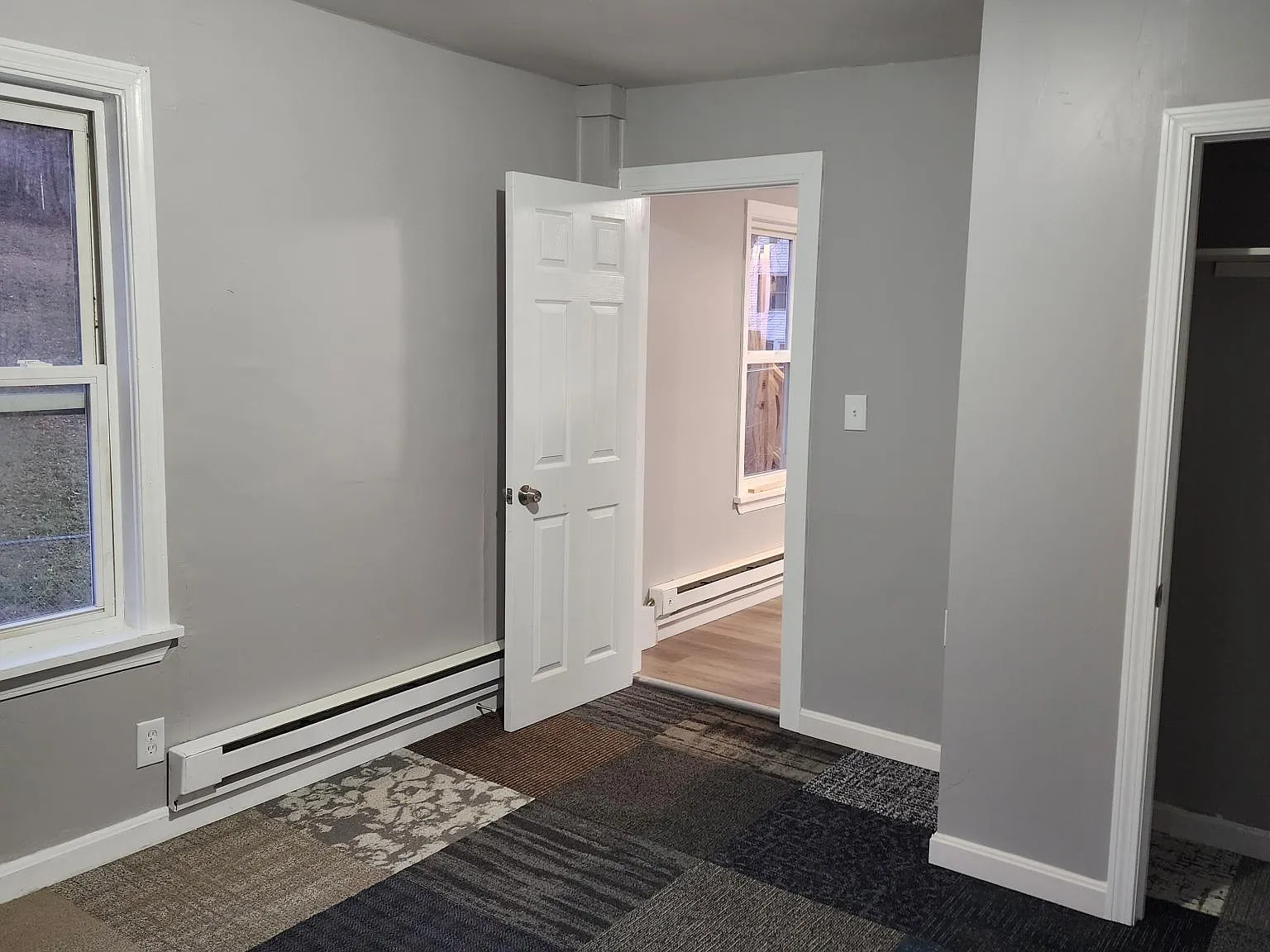 3 bed, 1000 sqft, $1,900 — Photo 4