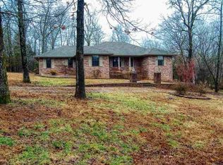 221 Whispering Pines Dr, Midway, AR 72651