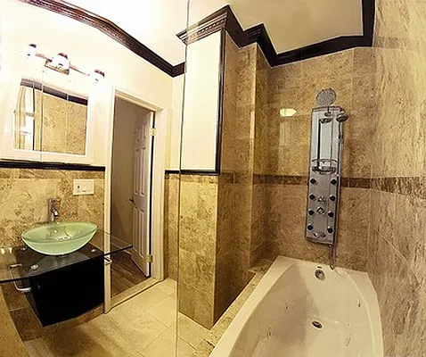 Sold by Delshah Group | media 17