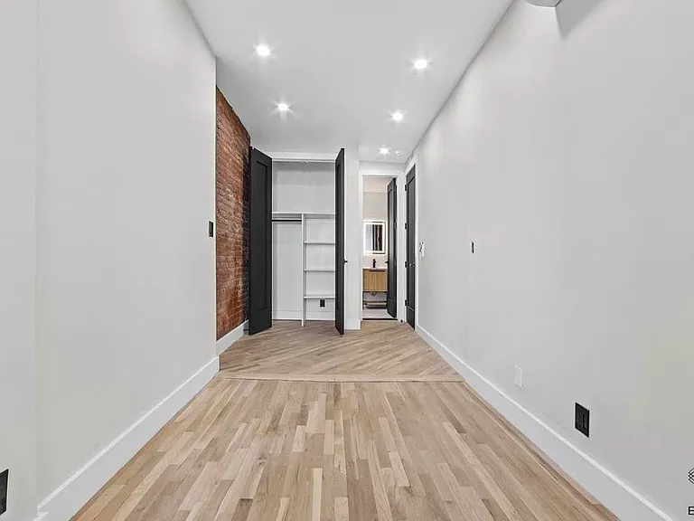 279 S 5th St #1A — Photo 13