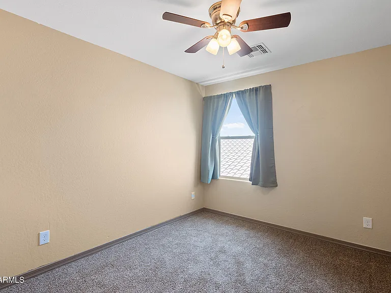 7422 S 28th Pl — Photo 33