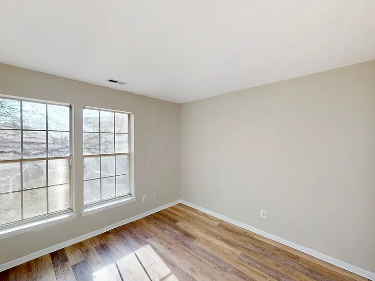 9617 Vinca Cir #G — Photo 19