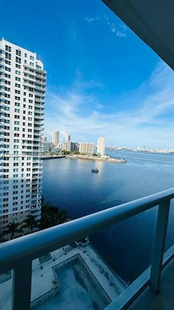 1155 Brickell Bay Dr cu-1906, Miami, FL 33131 — Photo 3