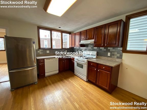 2nd image of 51 Telegraph St #2