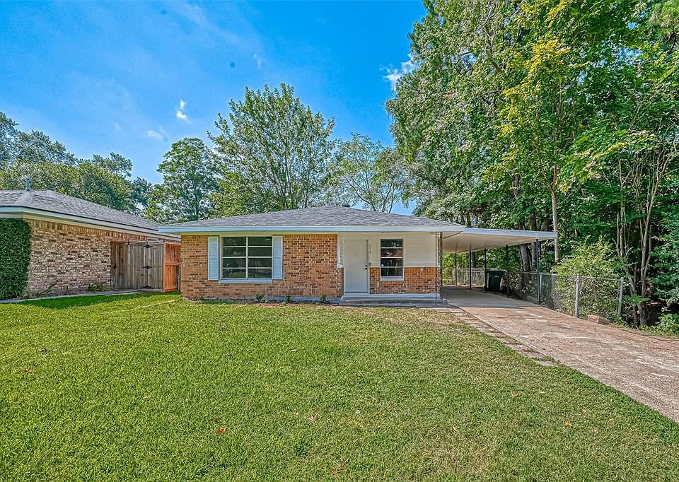 1st image of 210 Pine Hill Dr