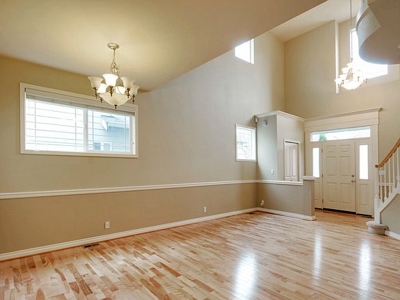 5th image of 6635 190th Ave NE