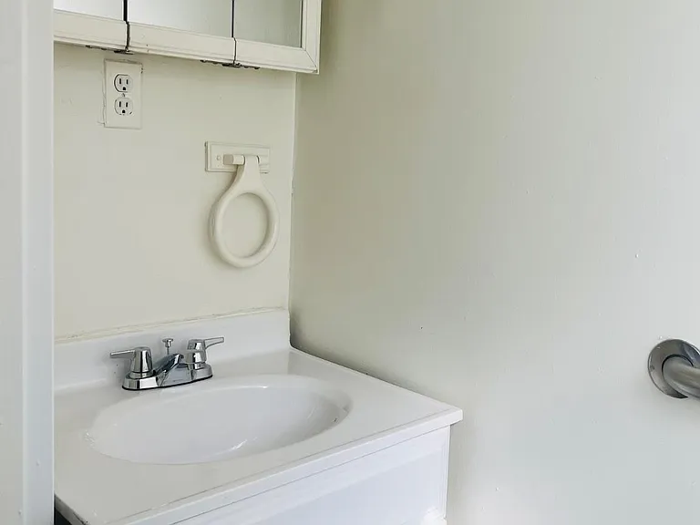 4901 Fitch Pl NE — Photo 30