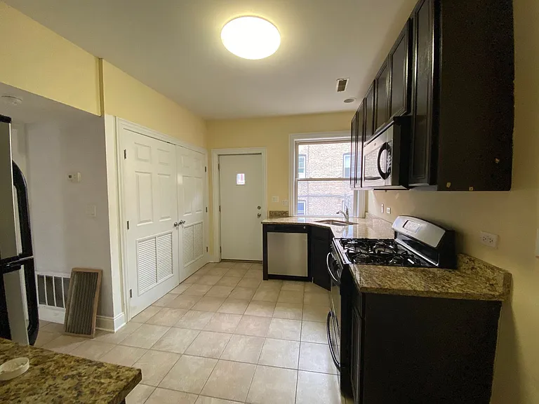 3800-02 W Irving Park Road 4004 #10 — Photo 3