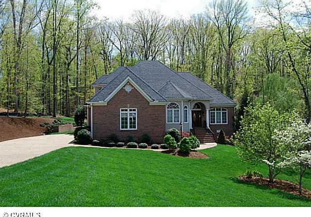 1st image of 2812 Aylesford Dr