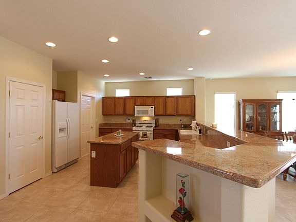 5th image of 3049 E Hazeltine Way
