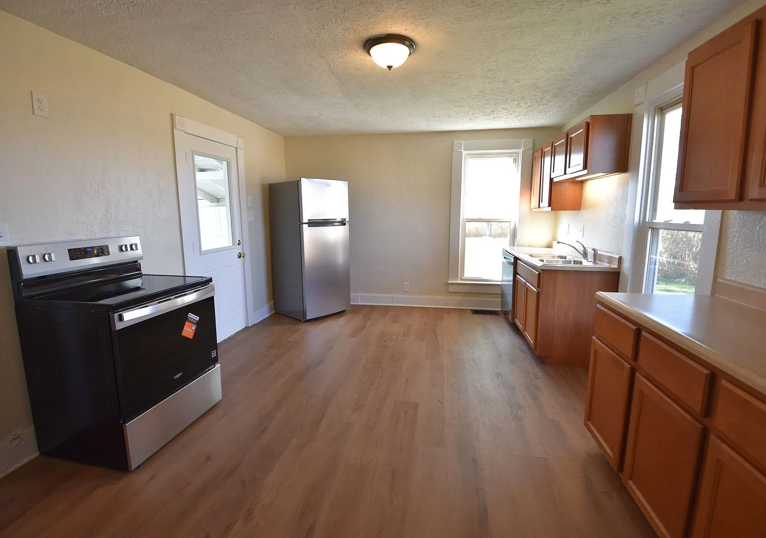 Farmhouse in Greenfield — Photo 3