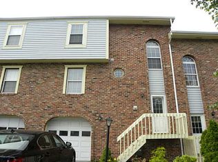 1404 Yorktown Dr, Lawrence, PA