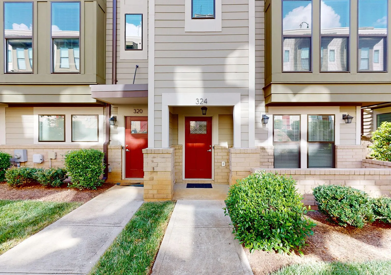 324 Uptown West Drive — Photo 3
