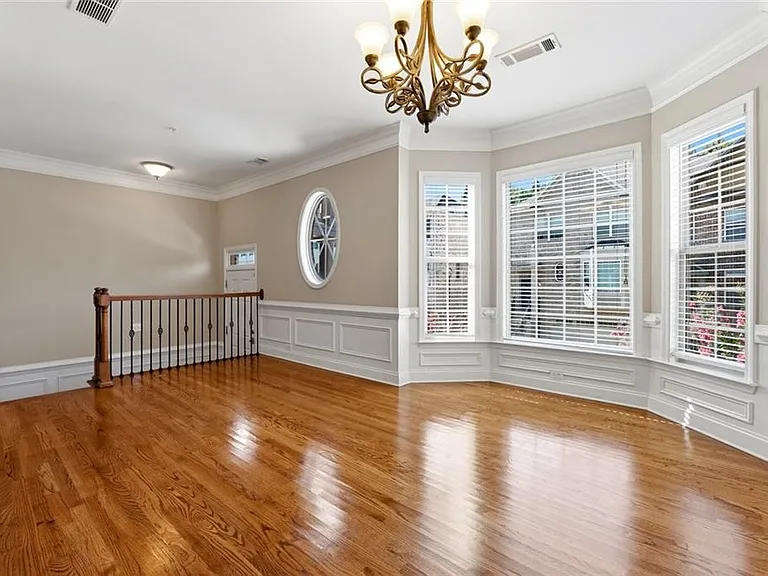 9040 Woodland Trl — Photo 4