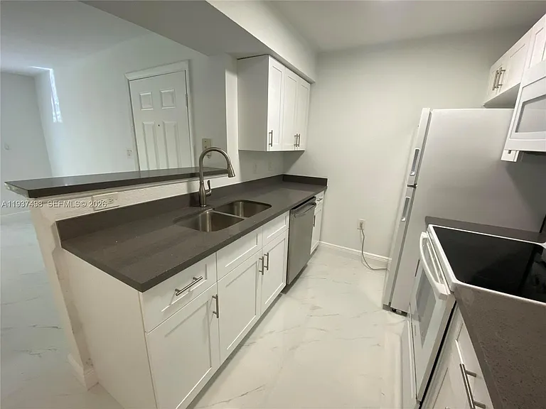 15560 SW 104th Ter #619 — Photo 5