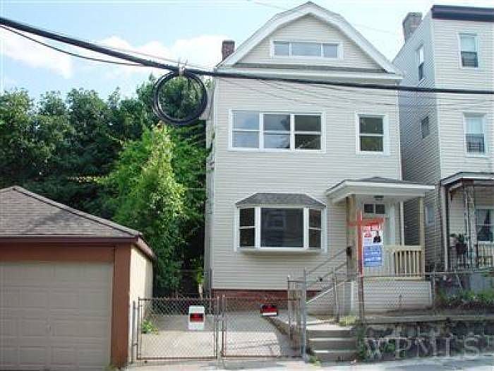 1st image of 8 Lafayette Pl