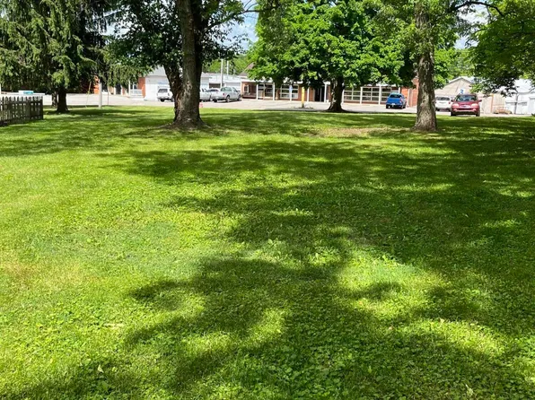 307 N 3rd St, Nicholasville, KY 40356