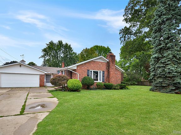 2nd image of 44819 Duffield Ave
