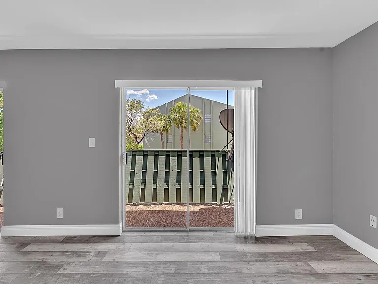 8909 NW 28th Dr #32B — Photo 18