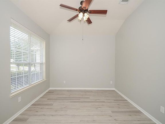 5th image of 6418 Applewood Forest Dr