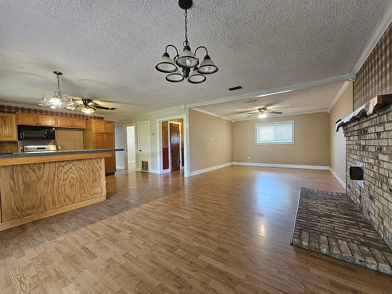1630 Milrany Ln — Photo 7