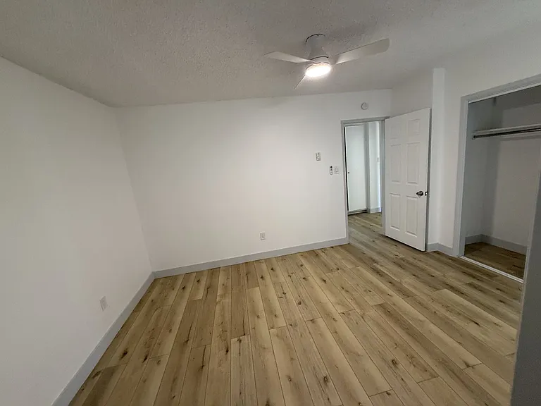 3720 Emerald St — Photo 62