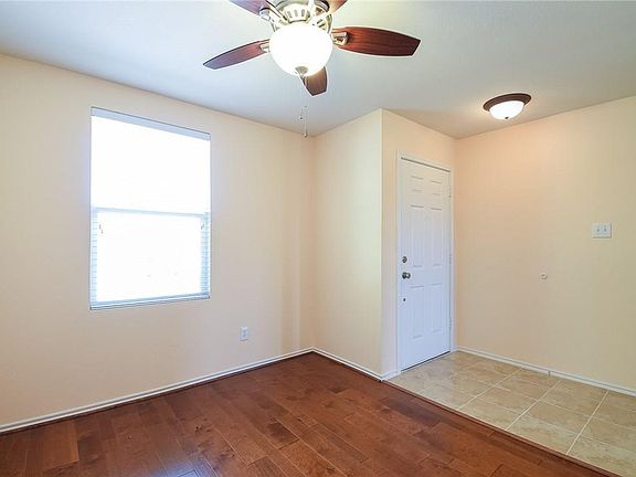 2nd image of 2805 Prairie Ct