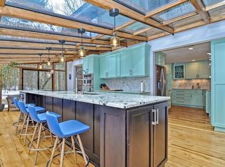 166 Pleasant St, Upton, MA 01568