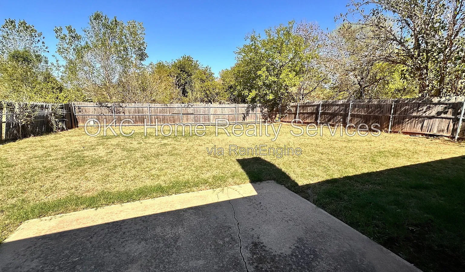 3 bed, 2.0 bath, 1166 sqft, $1,395 — Photo 3