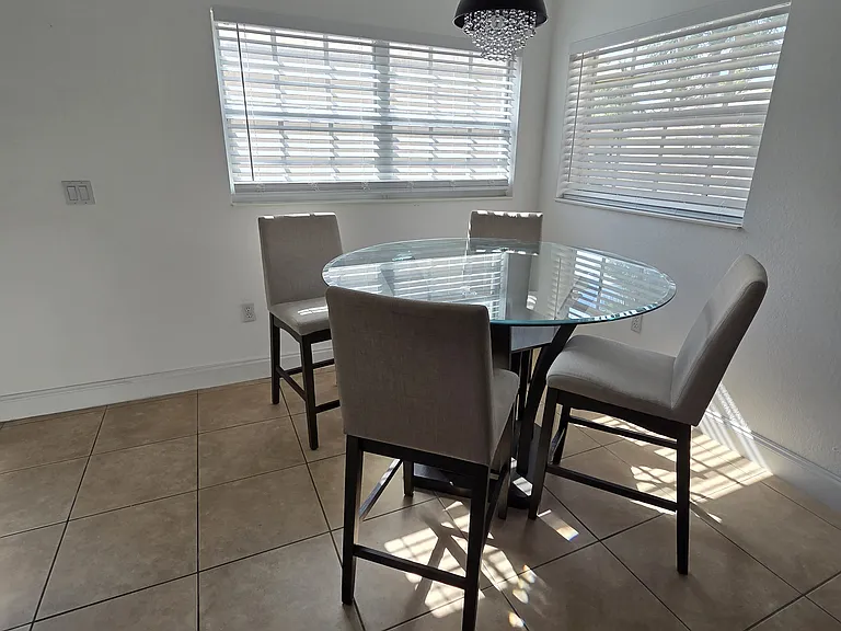 330 Dover Pl #203 — Photo 5