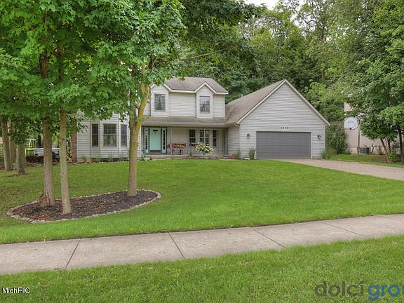 4th image of 2658 Westwinde St NW