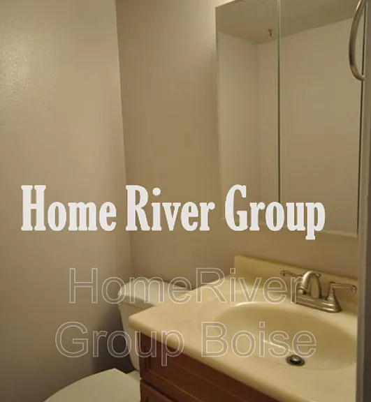 1982 E Old Saybrook Ln — Photo 12