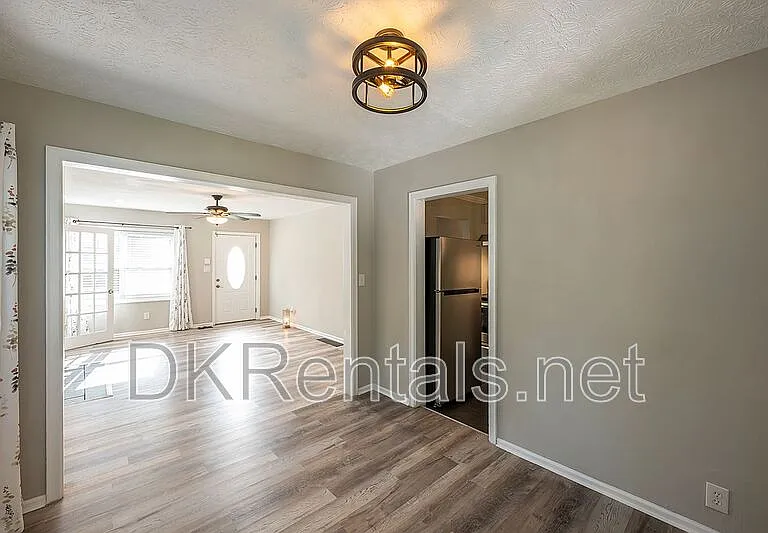 2874 Blount St — Photo 16