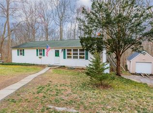 28 Hickory Ln, Madison, CT 06443