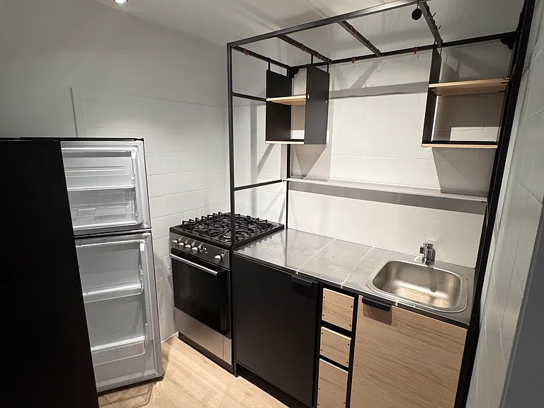 315 Devoe St #BASEMENT — Photo 6