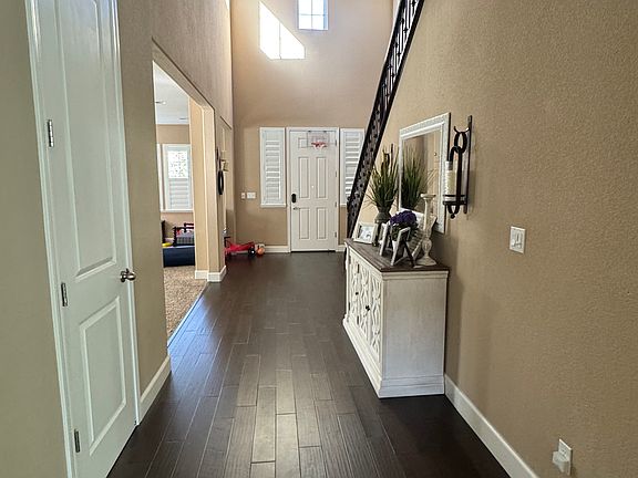 5th image of 5675 Saratoga Cir