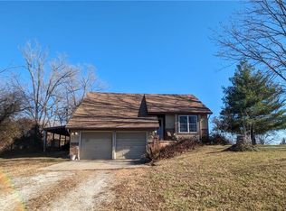 155 Misty Ln, Holt, MO 64048