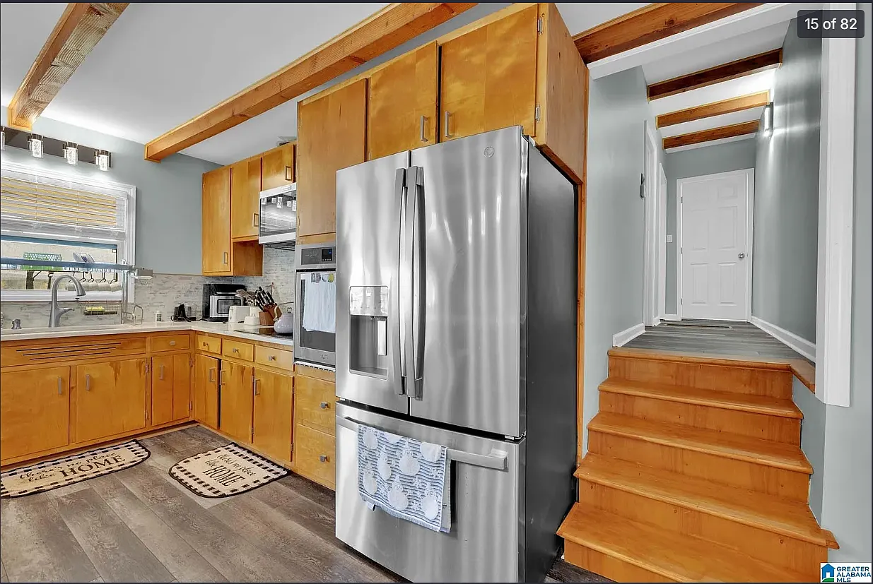 4 bed, 2250 sqft, $5,550 — Photo 4