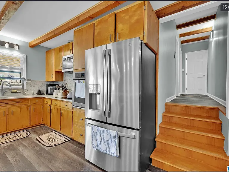 146 Shore Dr — Photo 4