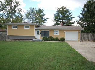 7 E Pepperidge Ct, Decatur, IL 62521