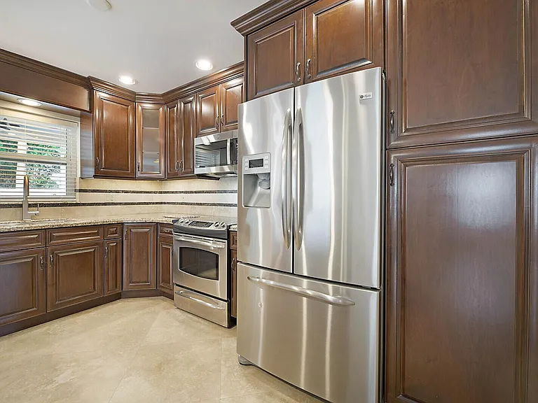 9485 Baritone Ct — Photo 19