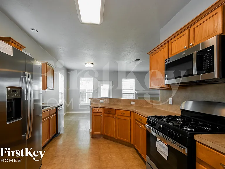 10803 Gold Finch Rd — Photo 6